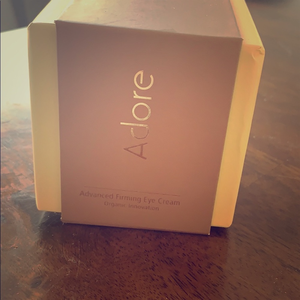 NIB- Adore advanced firming eye cream